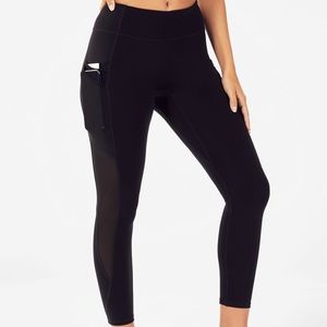 Trinity Mid-Rise Pocket 7/8 Fabletics Leggings